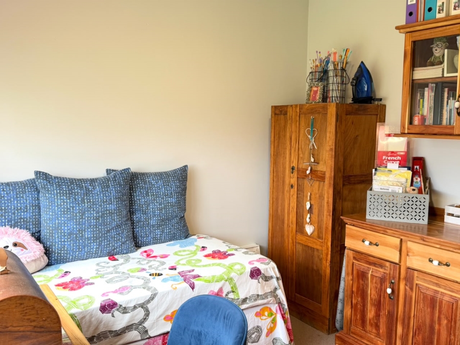 4 Bedroom Property for Sale in Fraaiuitsig Western Cape